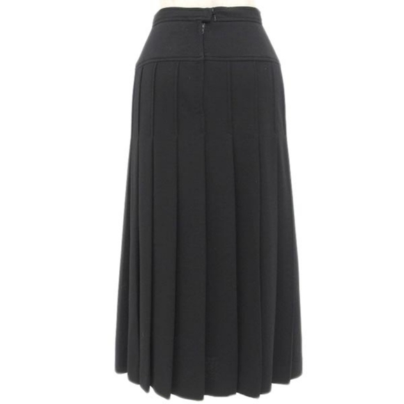 EUC CHANEL 3 Piece Co-Ord Set Green & Black Striped Blazer, Pleated Skirt & Top - Picture 8 of 14